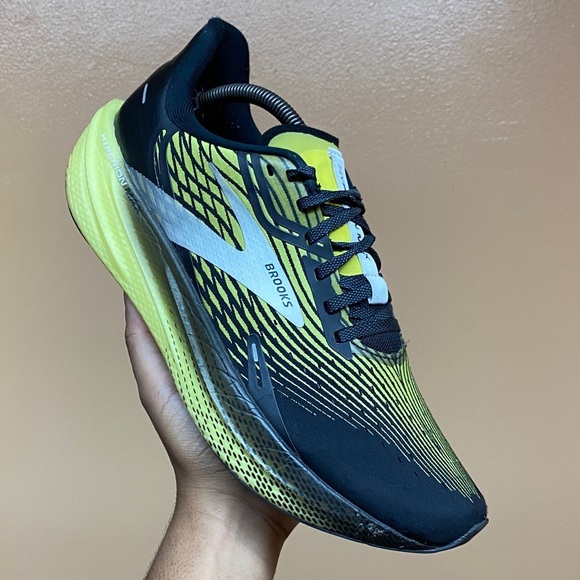 Brooks Hyperion Max Men’s Running Sneakers “Black Blazing Yellow White” Size 11 - Picture 6 of 17